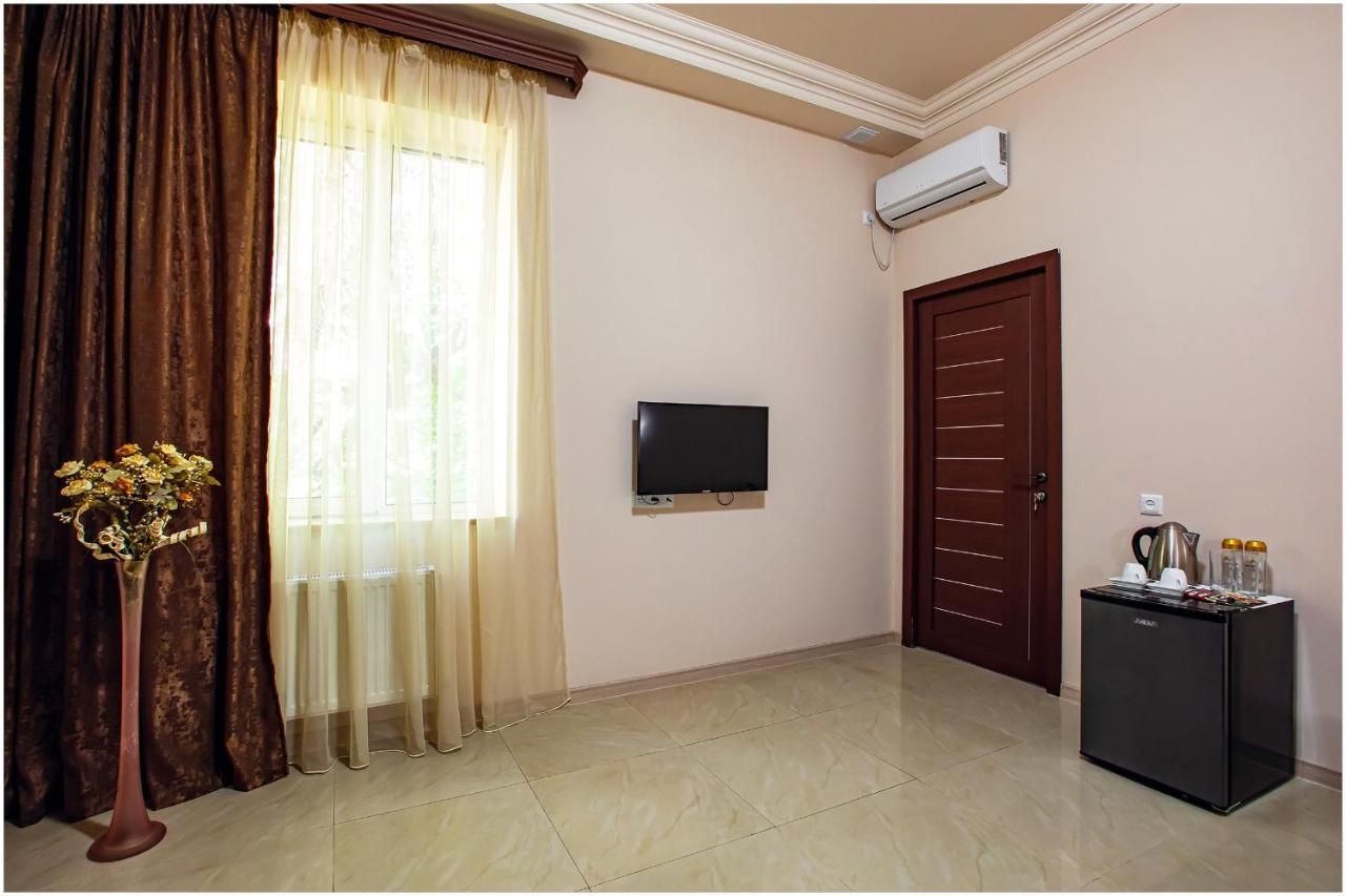 Arma Boutique Hotel Jerevan Buitenkant foto