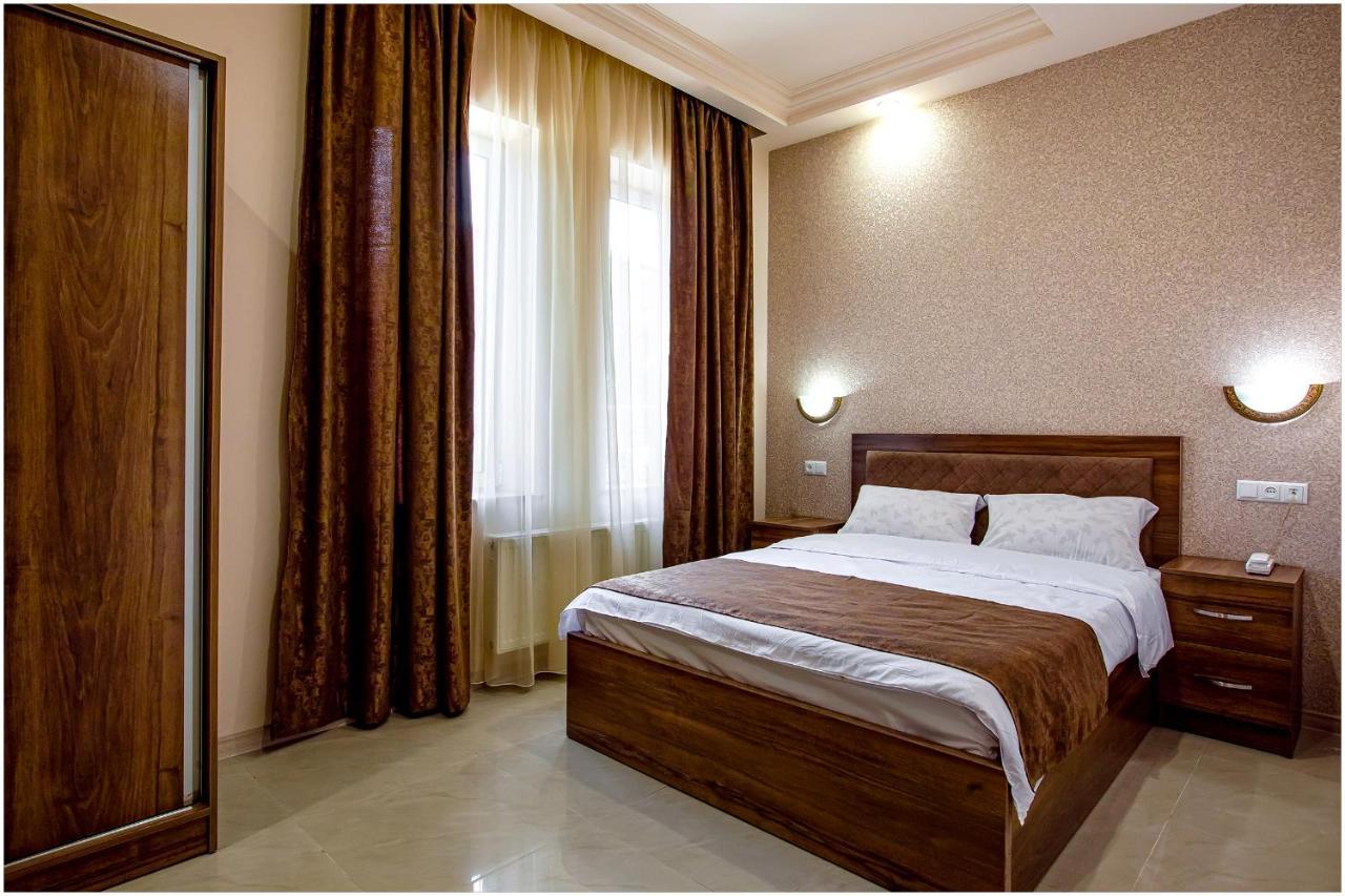 Arma Boutique Hotel Jerevan Buitenkant foto