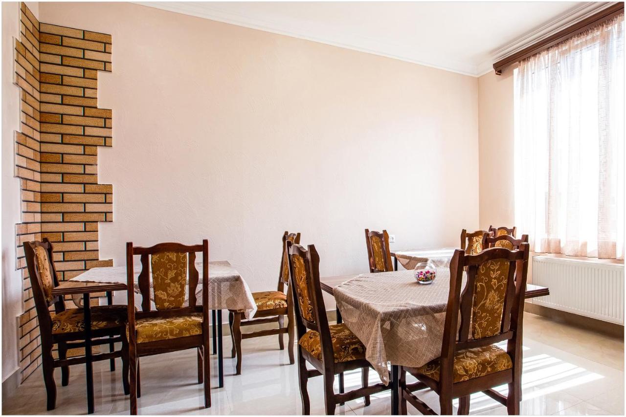 Arma Boutique Hotel Jerevan Buitenkant foto