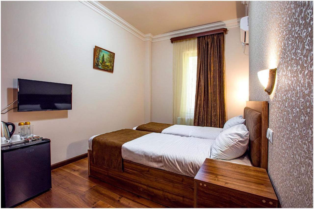Arma Boutique Hotel Jerevan Buitenkant foto