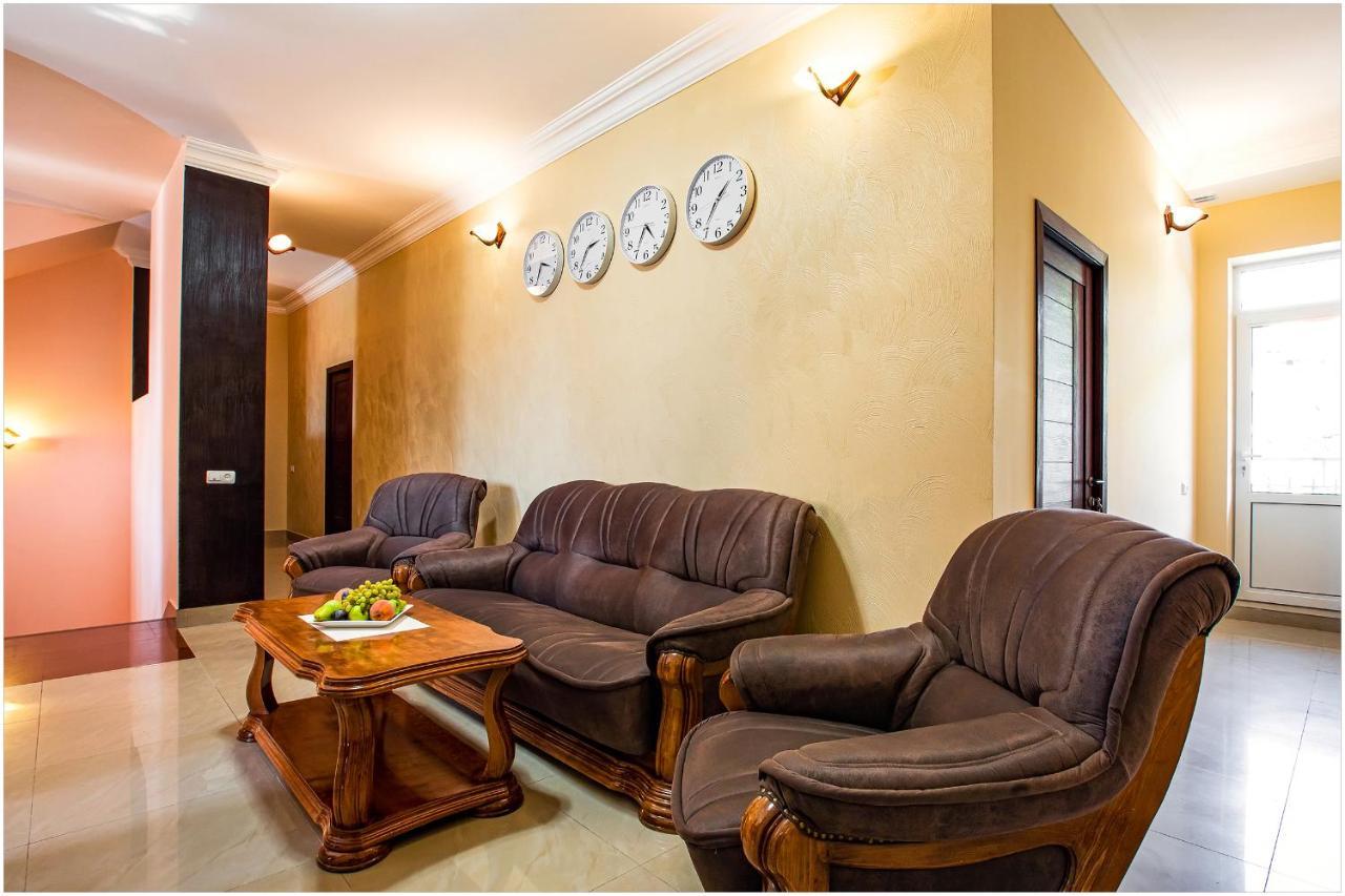 Arma Boutique Hotel Jerevan Buitenkant foto
