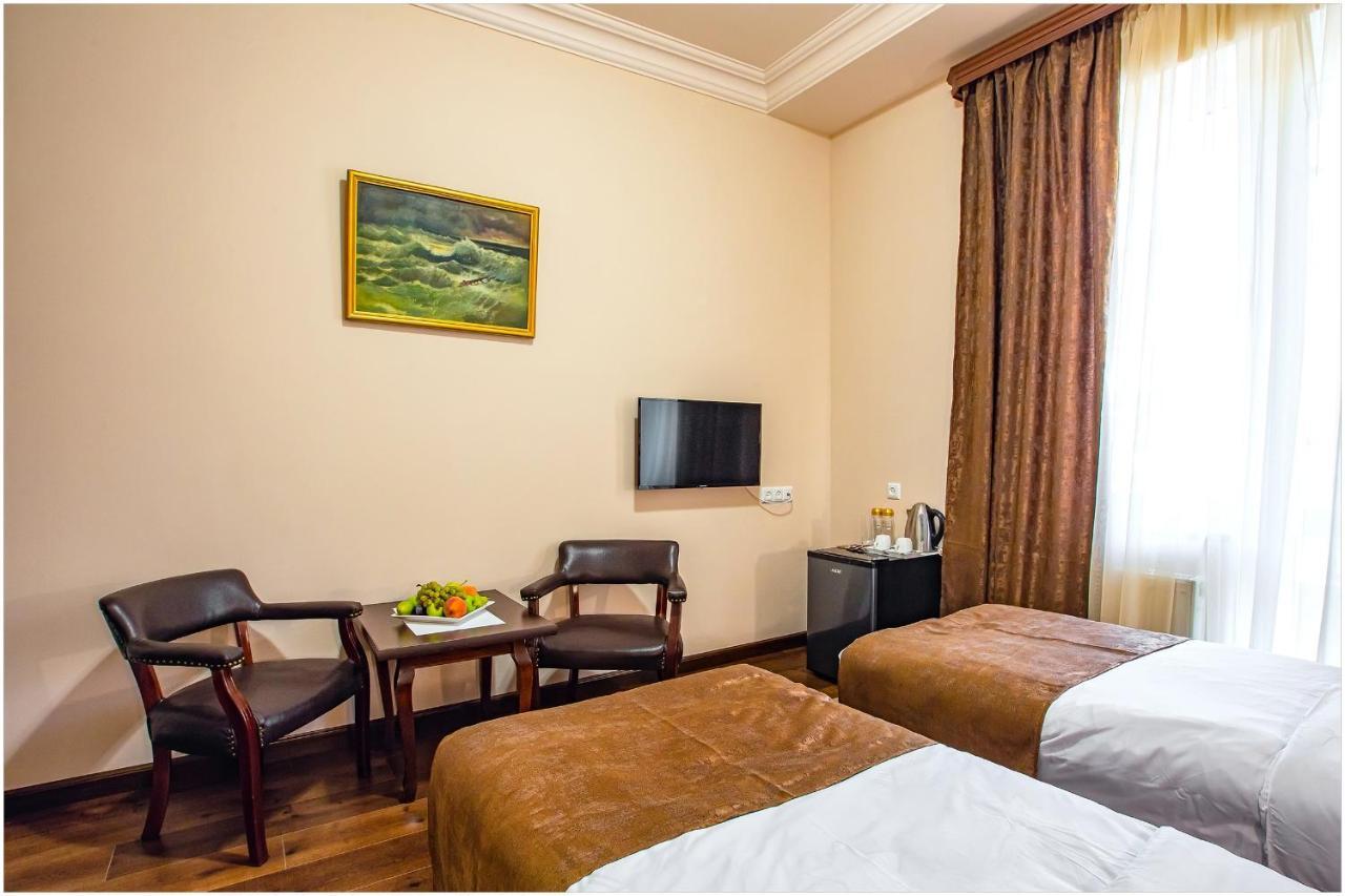 Arma Boutique Hotel Jerevan Buitenkant foto