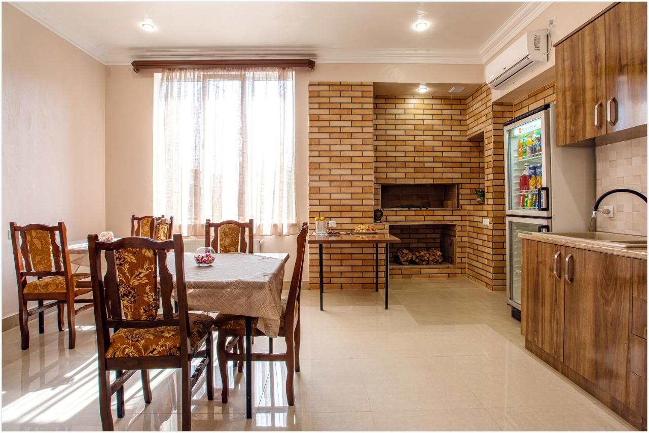 Arma Boutique Hotel Jerevan Buitenkant foto