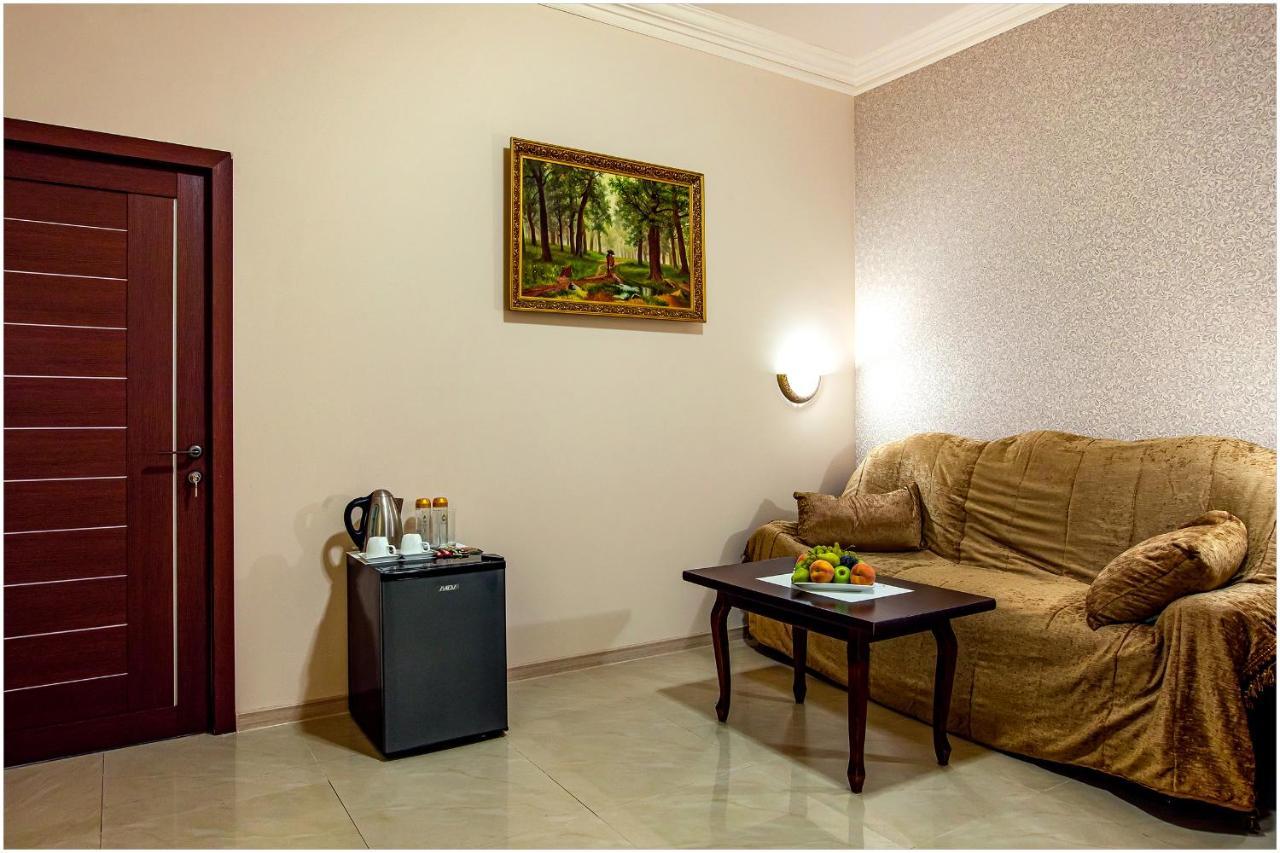 Arma Boutique Hotel Jerevan Buitenkant foto